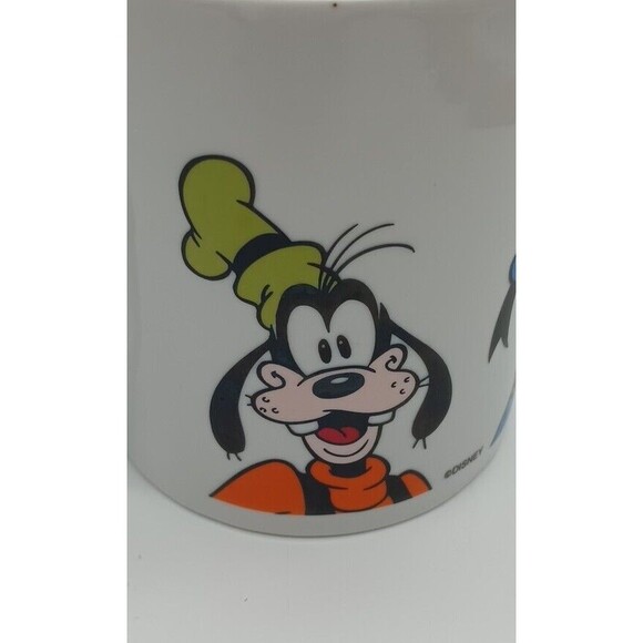 OVERSIZED VINTAGE Walt Disney World Coffee Mug - Mickey Minnie Pluto Goofy - Picture 6 of 9